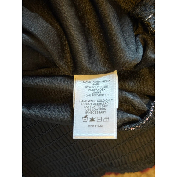 1.STATE NWT Black Floral Ruffle Sleeve Smocked Waist Blouse Medium - Picture 4 of 4